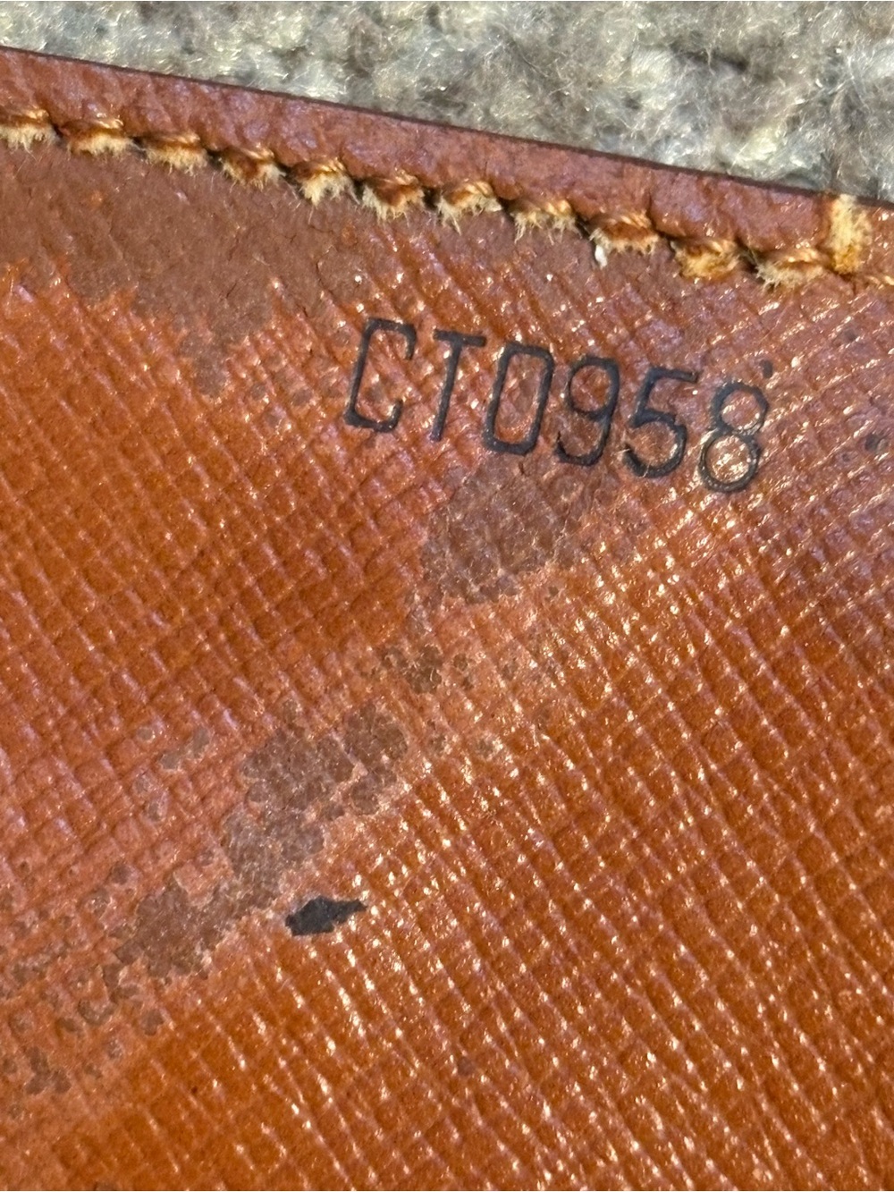 Authentic Louis Vuitton monogram checkbook wallet - Picture 9 of 14